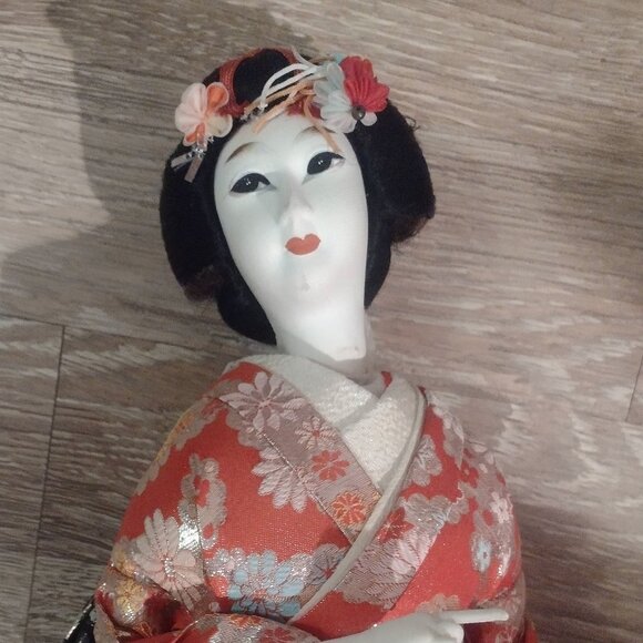 Vintage Japanese Nishi Geisha Doll with kimono 23 inches